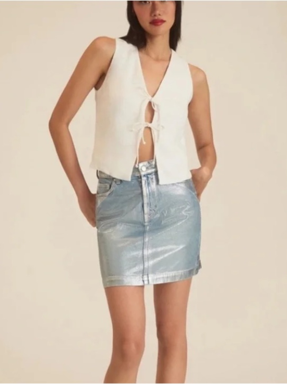 ANTHROPOLOGIE x PILCRO Coated Denim Mini Skirt Silver Metallic Size 8-US